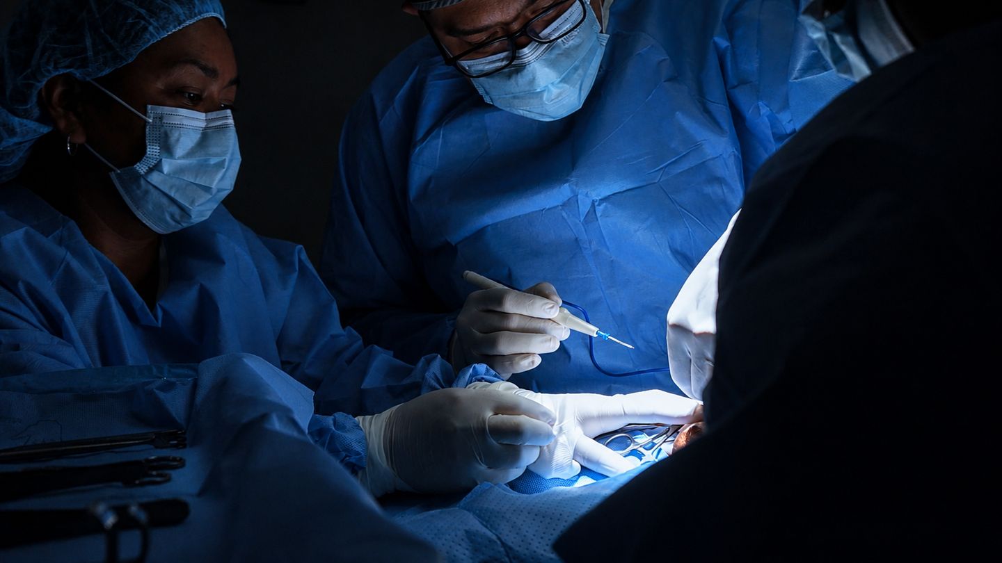 Dr. Rodríguez en práctica
